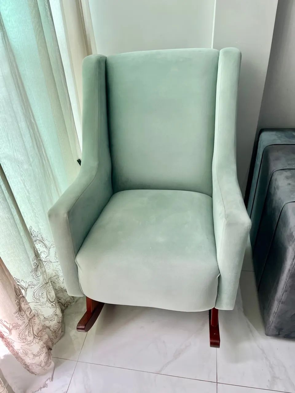 Vendo poltrona de Amamentação cor verde claro - Foto 4