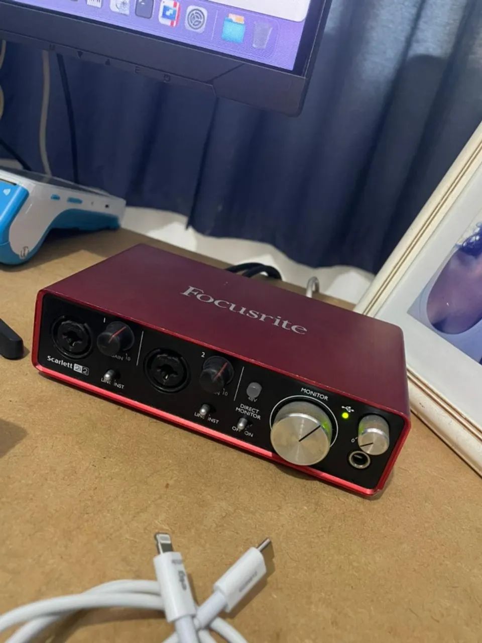 interface de audio focursite scarlett 2i264289669057666120