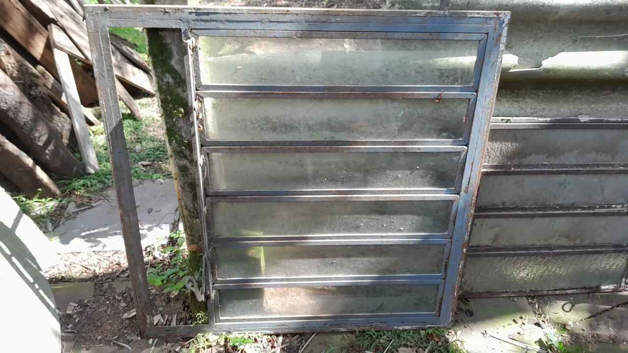 Janela ferro64290666855938120