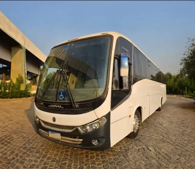 Onibus 17230 2018. Comil Campione.