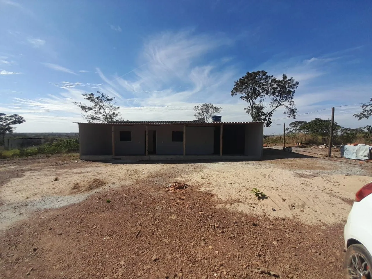 Chácara perto da fazenda poderosa, 2 quartos 2 banheiros 1800 metros quadrados.