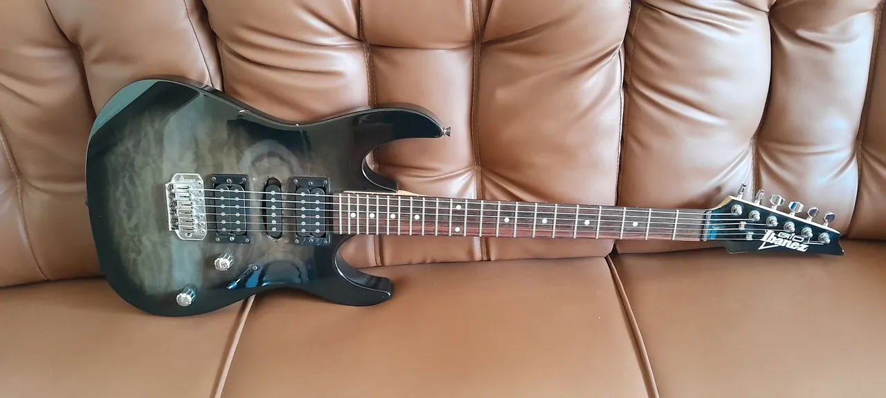 Guitarra Ibanez Gio - Ótimo estado