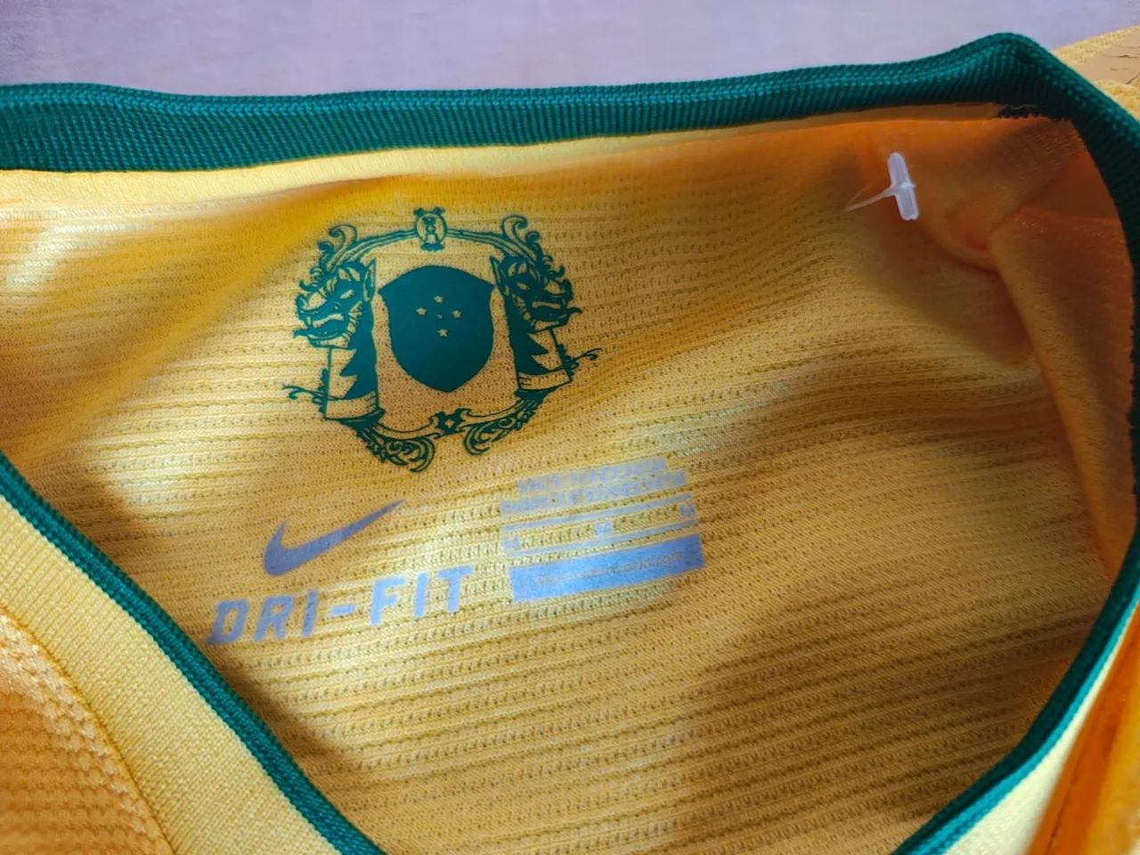 Camiseta Brasil 2012 - Tamanho M home Jogador - Foto 2