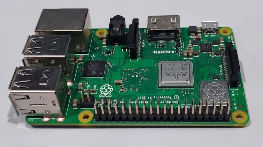 Raspberry Pi 3B+ Funcional com Case e Fonte - Foto 4