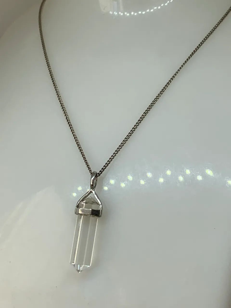 colar de prata com pingente de cristal - Foto 4