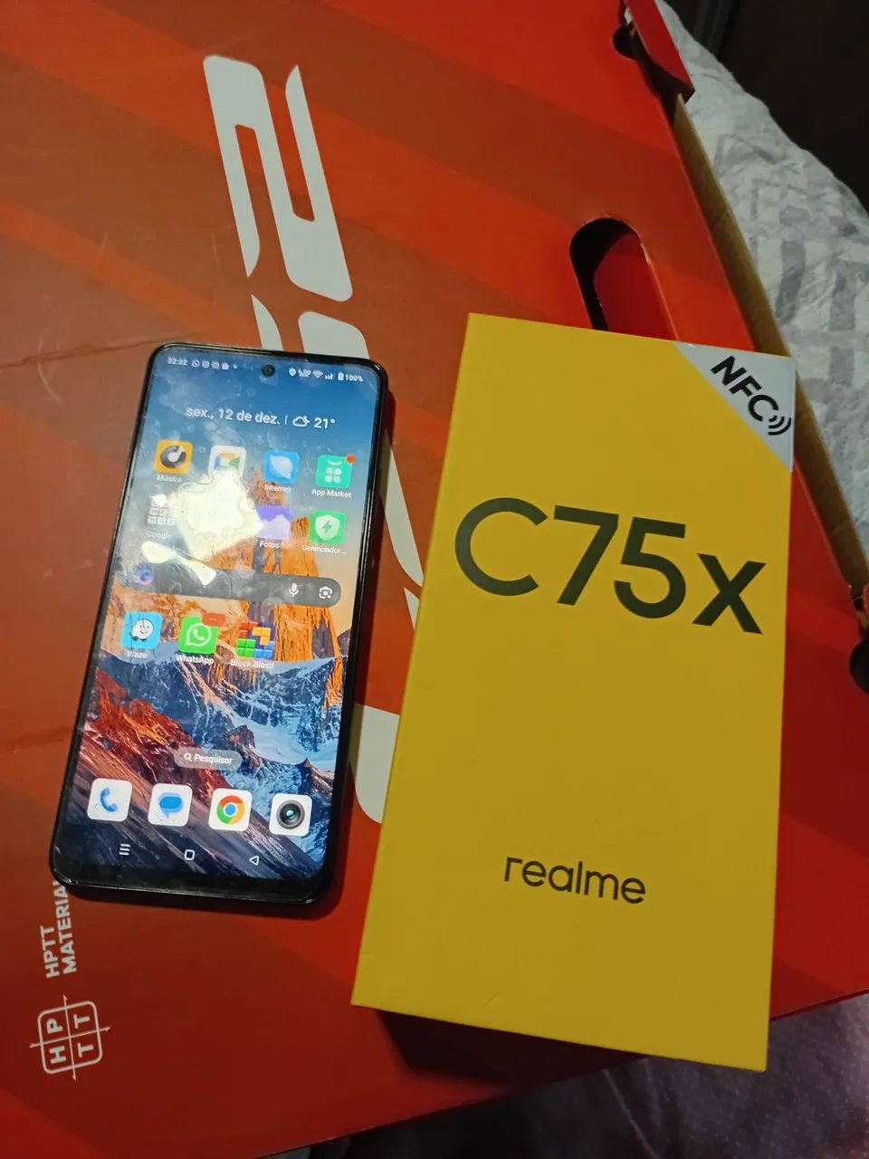 CELULAR REALME C75X. Tela trincada - Foto 2