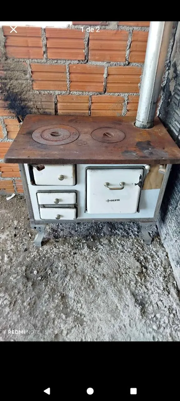 Vendo fogão a lenha