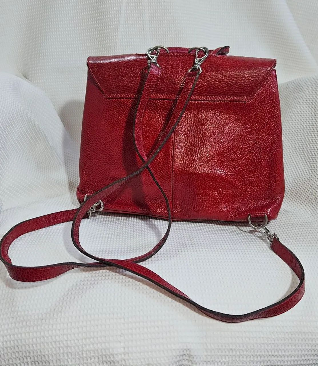 bolsa e mochila vermelha de couro legítimo - studio bag - Foto 2