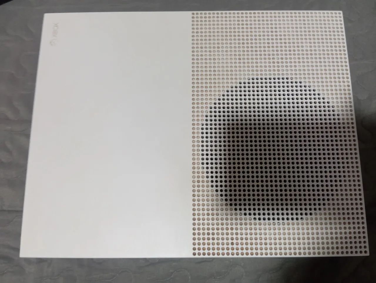 Xbox One S 1TB com controle e 2 jogos - Foto 2