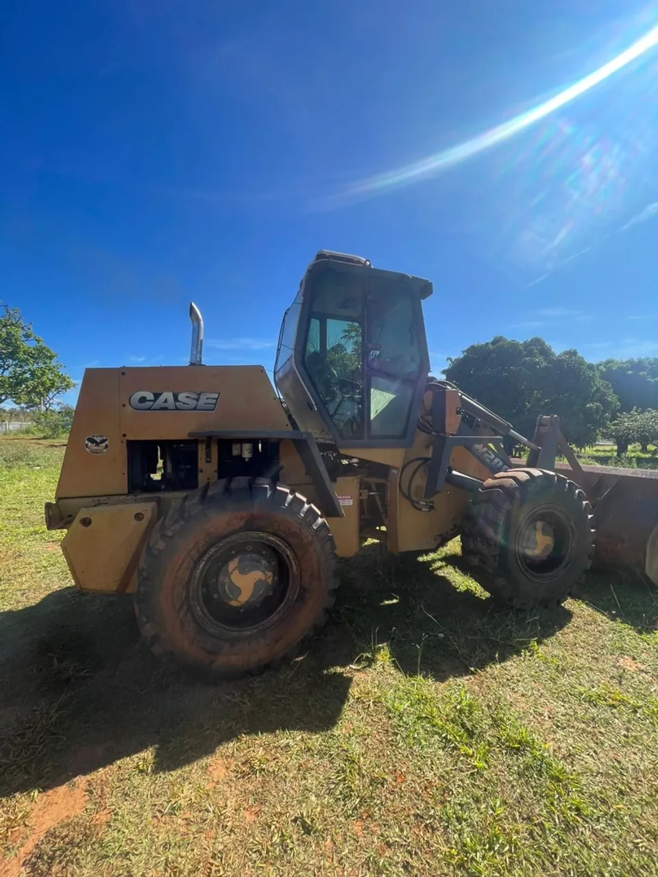 Case W20E - Pá Carregadeira