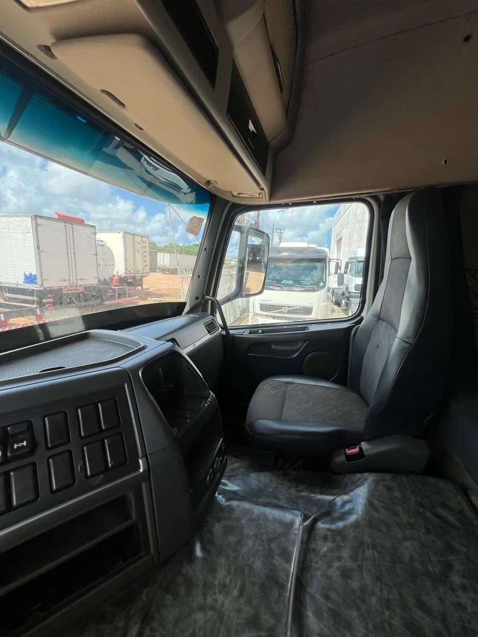 VOLVO FM 370 4x2 2p (diesel) (E5) - Foto 5