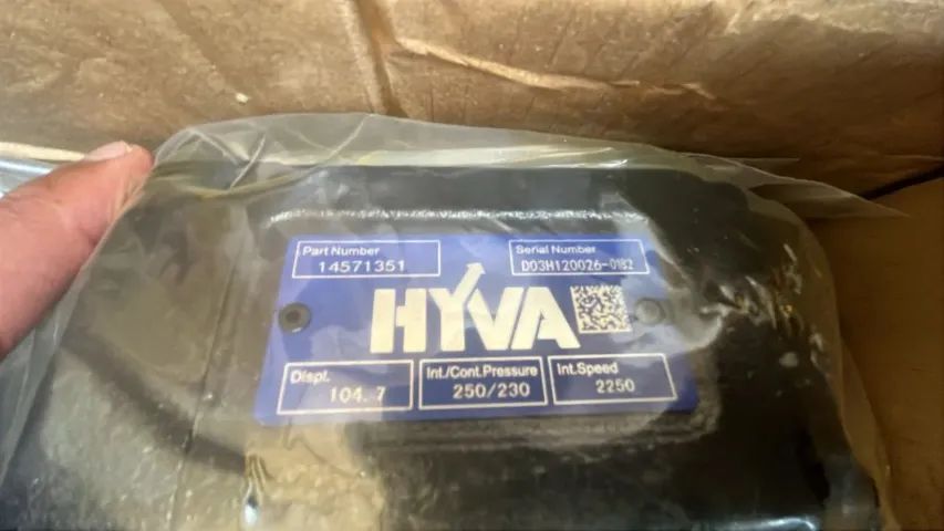 Bomba Hidráulica HYVA 14571351 (105cc)