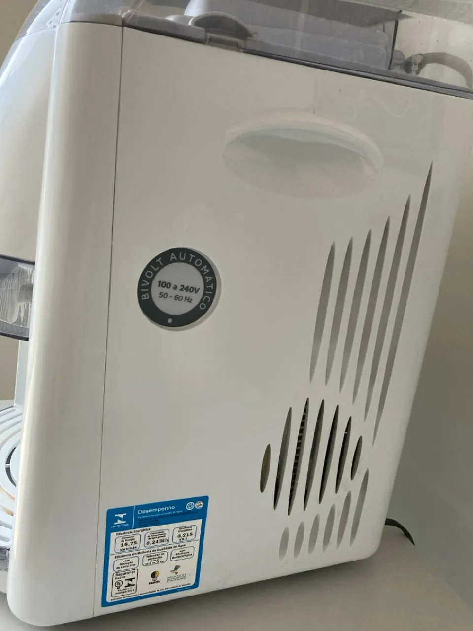 Purificador de Água com Design Moderno e Eficiência