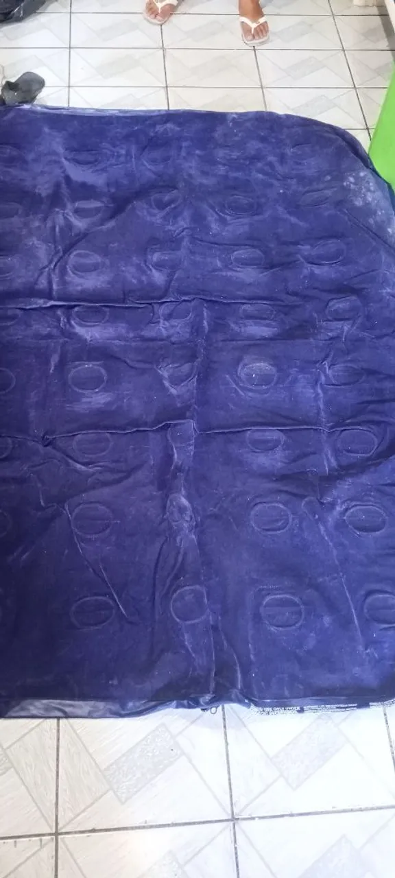 Colchão Inflável Azul - Perfeito para Camping!