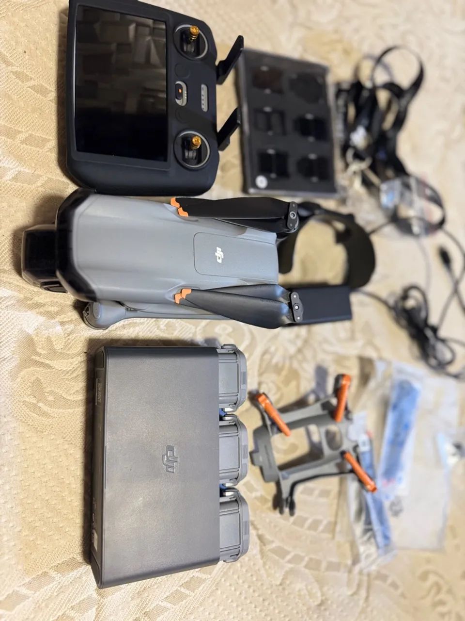 Drone DJI Air 3 Fly More Combo Completo + Acessórios  - Foto 2