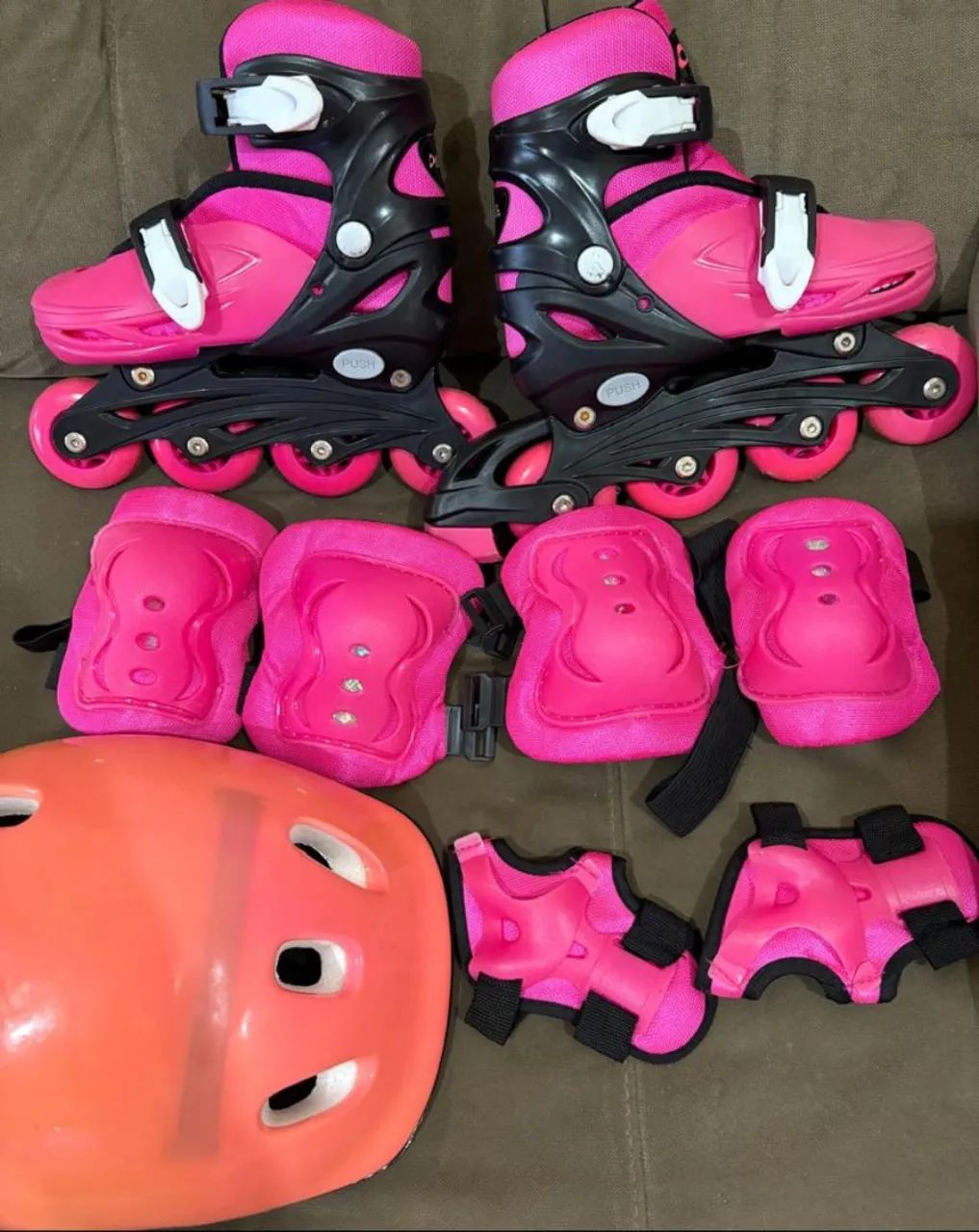 Patins Infantil Rosa Ajustável 29 a 32 e equipamentos de proteção - Foto 2