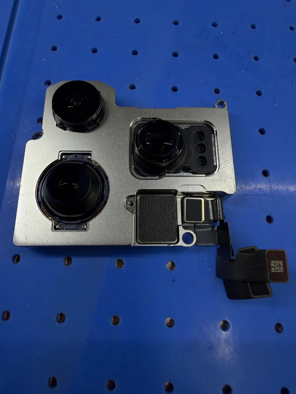 Câmera traseira iPhone 16 Pró. ( Câmera tripla) - Foto 3