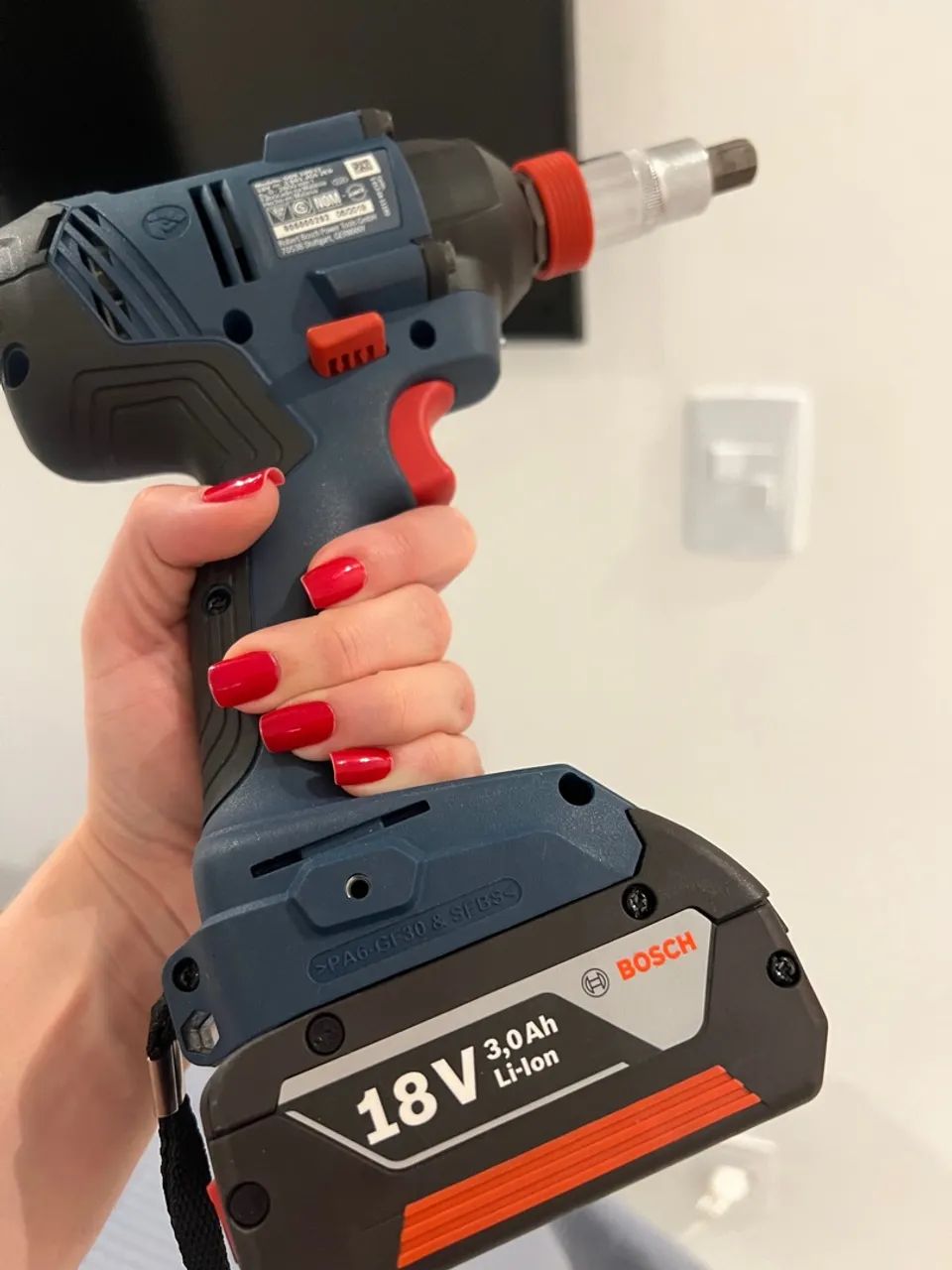 Chave de impacto Bosch GDX 180-LI - Foto 4