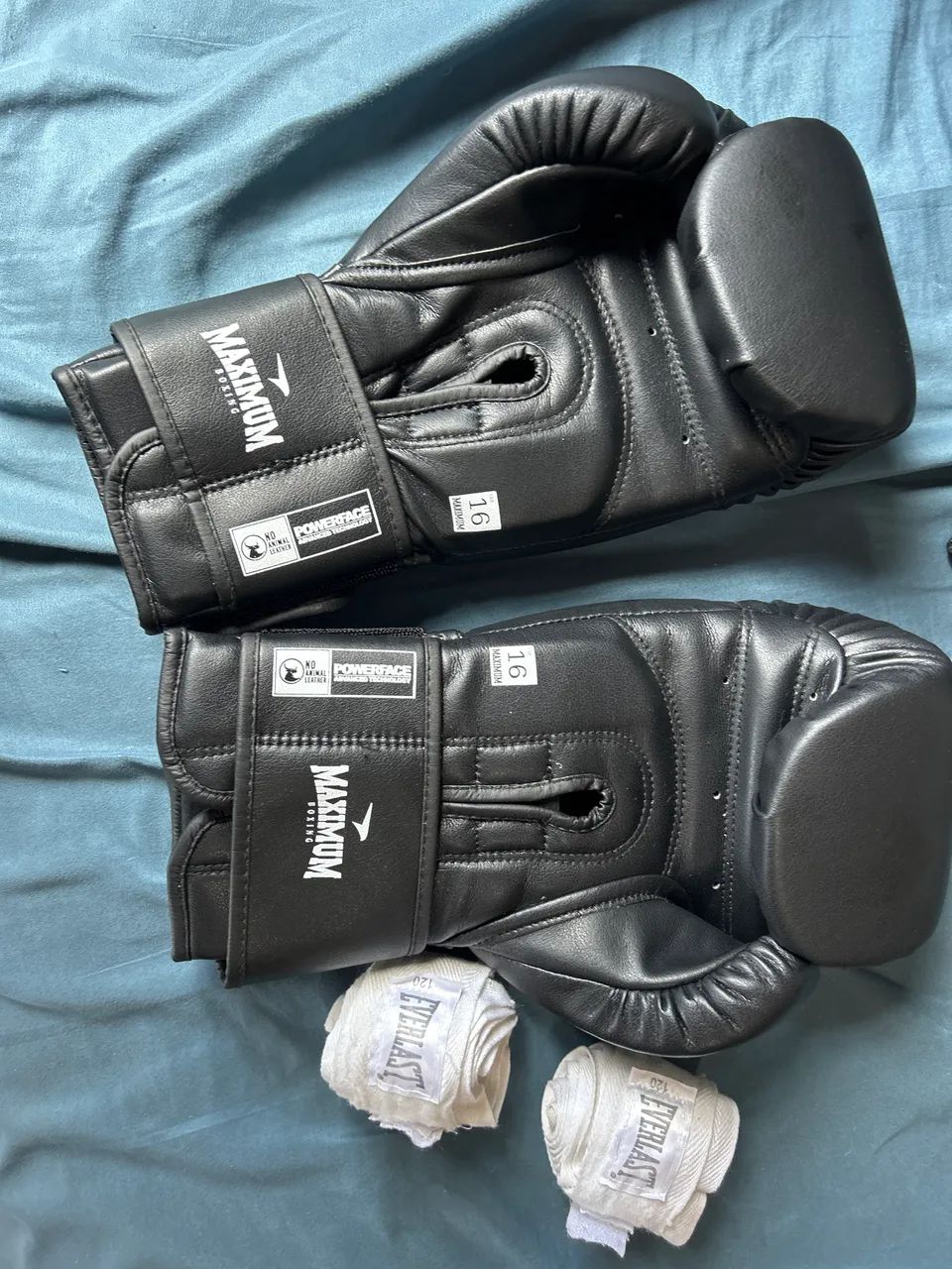 Luva maximum boxing 16oz + bandagem 3 metros everlast - Foto 2
