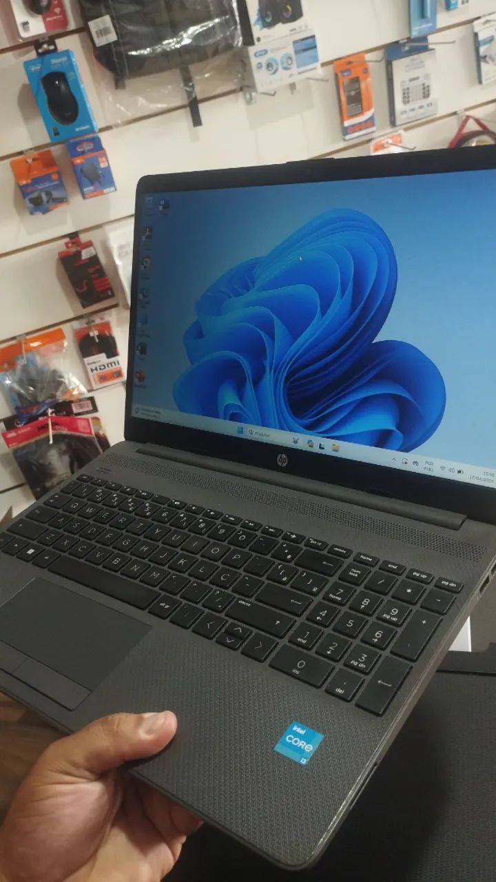 Notebook hp i3 decima primeira geração com ssd (rapido)