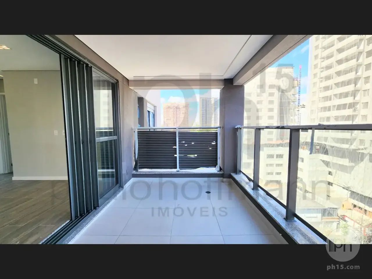 Apartamento com 2 suítes e 3 banheiros à Venda, 73 m² por R$ 1.110.000 - Foto 3