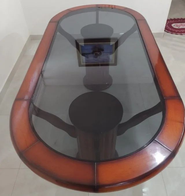 Mesa de Jantar de Mogno e Tampo de Vidro - Foto 2