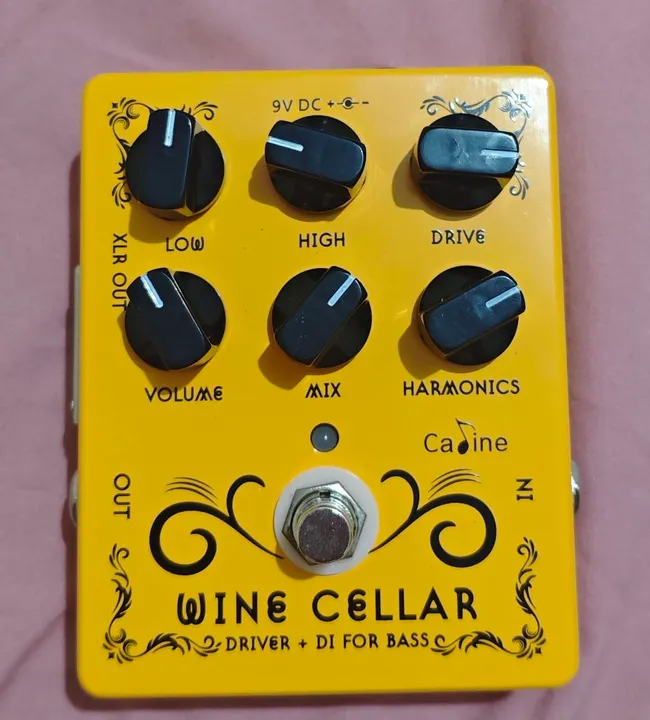 Pedal Caline Wine Cellar: driver di baixo preamp
