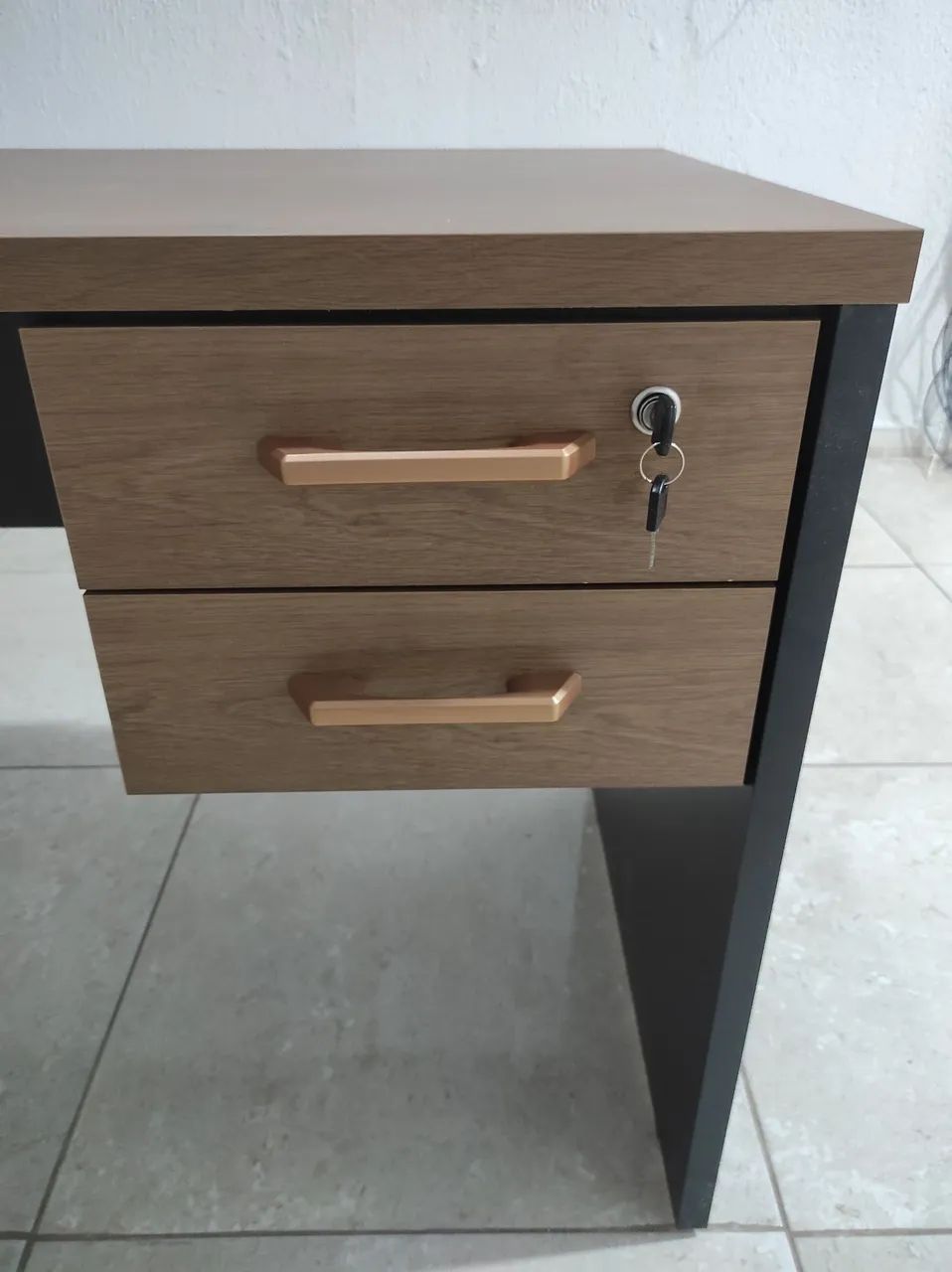 Mesa para escritório  em 6x no cartão ( Entrega grátis! )  - Foto 3