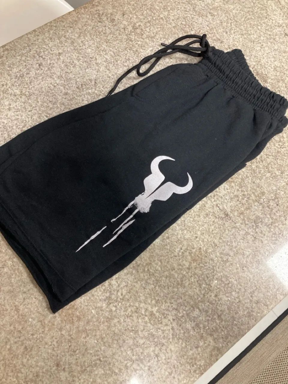 Bermuda de Moletom Masculina Preta - Foto 2