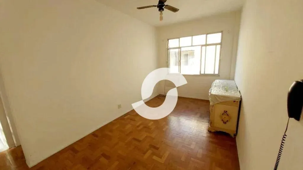 Centro! Quarto e sala planta exclusiva de 68m² por R$ 243mil - Niterói/RJ