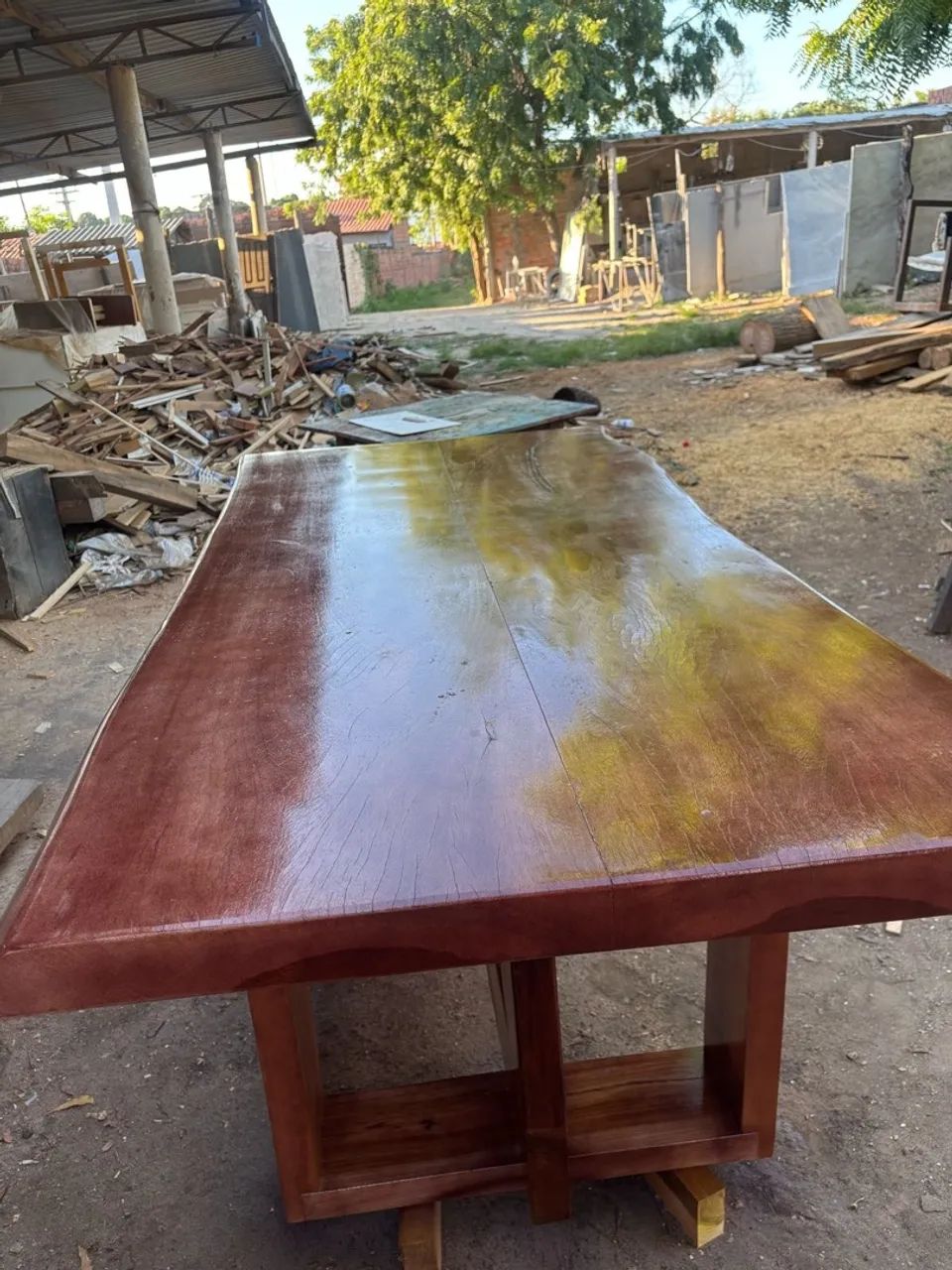 Mesa rústica de madeira maciça  - Foto 2