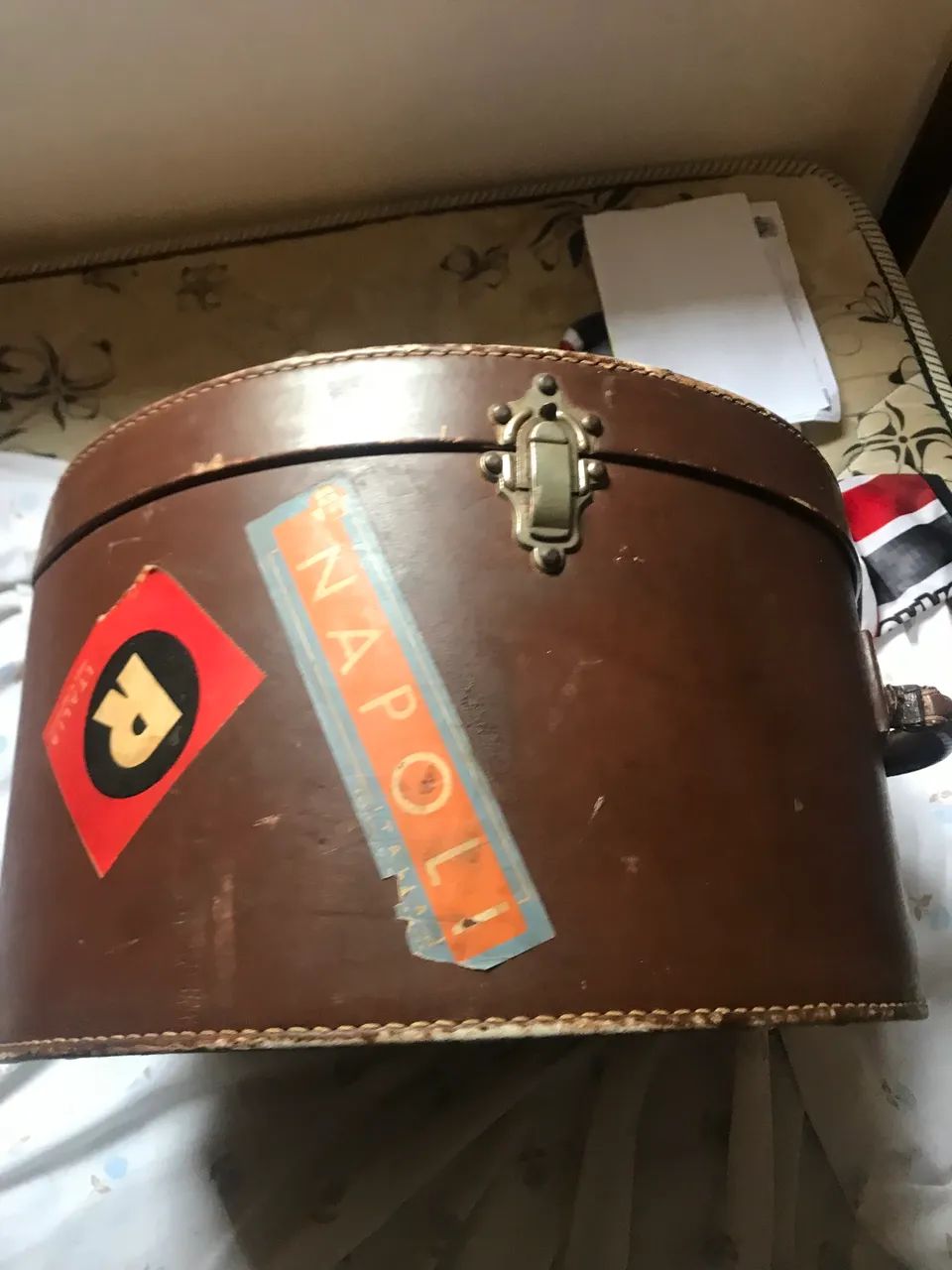 Porta chapéu de couro anos 30/40