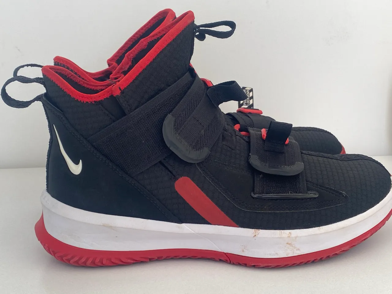 nike lebron soldier