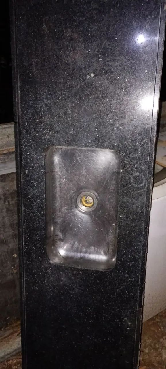 Vende-se pia de mármore 
