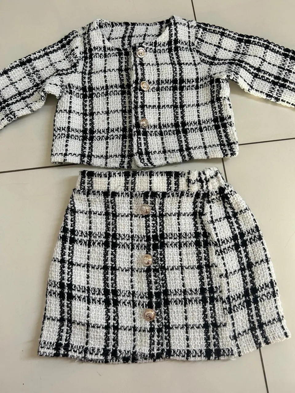 Conjunto Tweed Infantil ! + CROCS C10