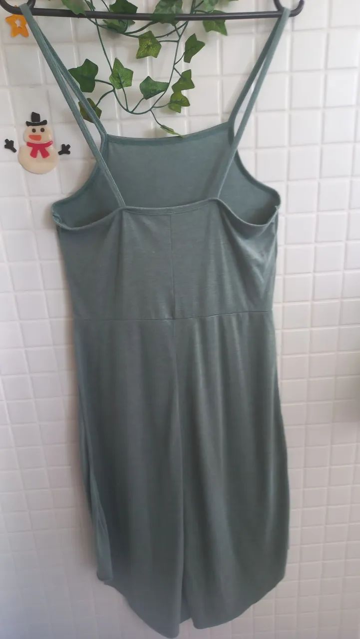 Vestido verde musgo tipo jardineira  - Foto 3