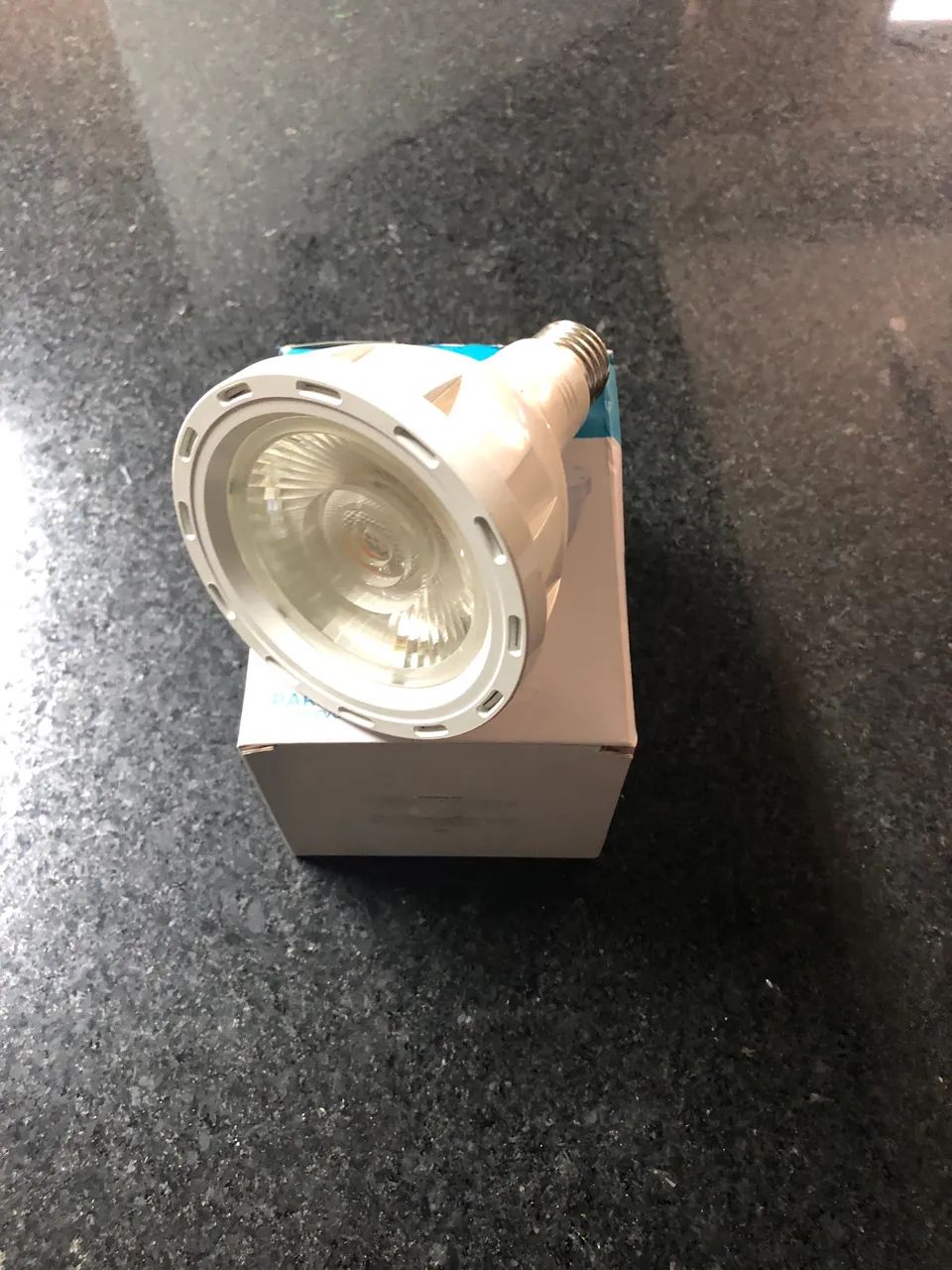 Lâmpada LED STELLA - Par30 Cdmr Evo 20w 3000k 32° 1400lm - Foto 2