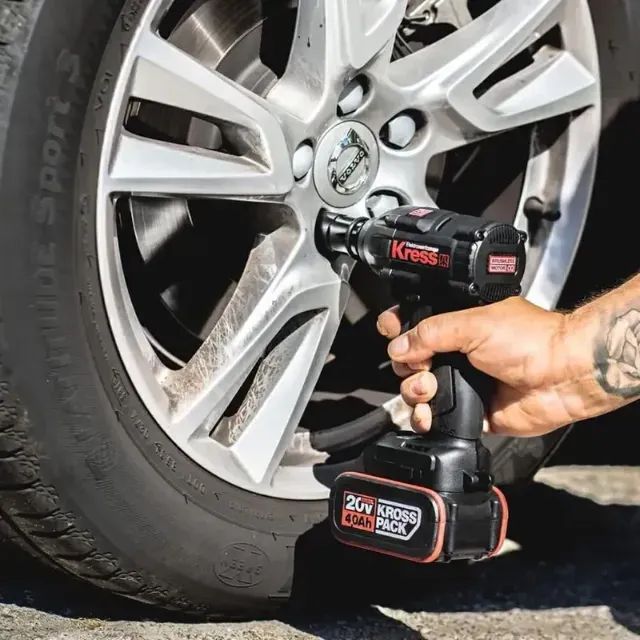 CHAVE DE IMPACTO 300 NM MOTOR BRUSHLESS 20V C/ 2 BATERIAS 4 AH + MALETA KRESS - Foto 5