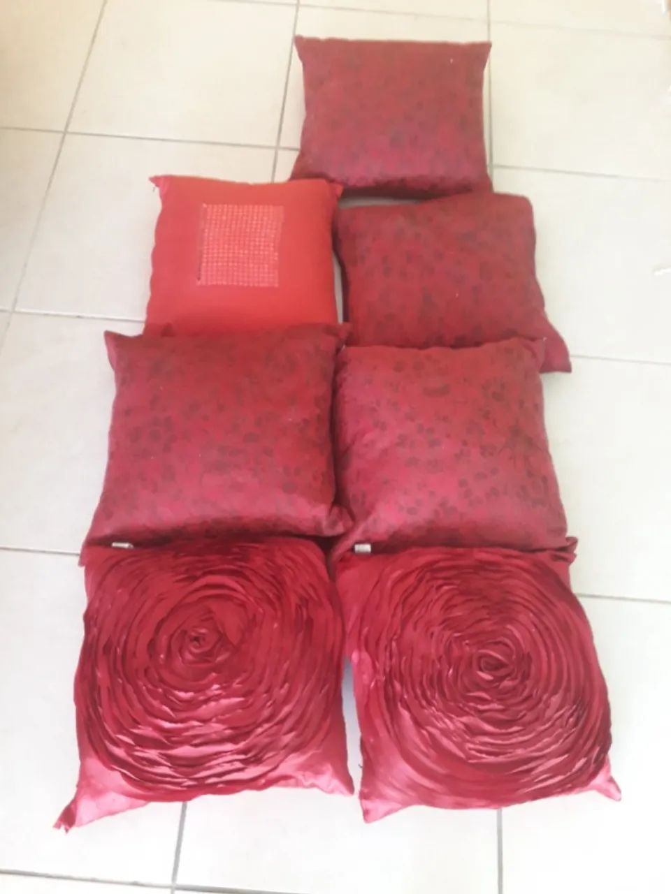 almofadas para sofá em perfeito estado - Foto 2