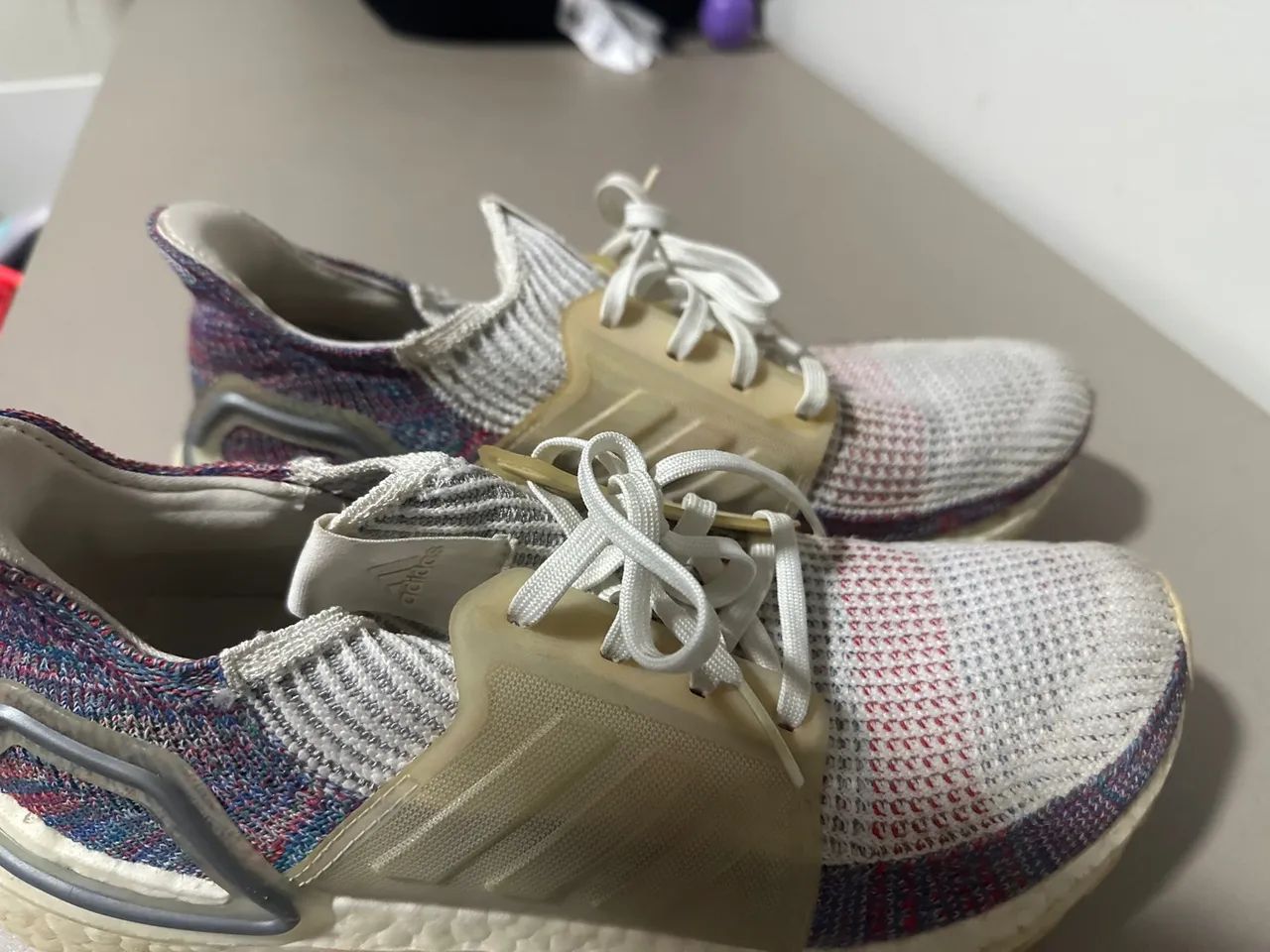 Tennis Adidas Ultraboost 19 tamanho 40 - Foto 4