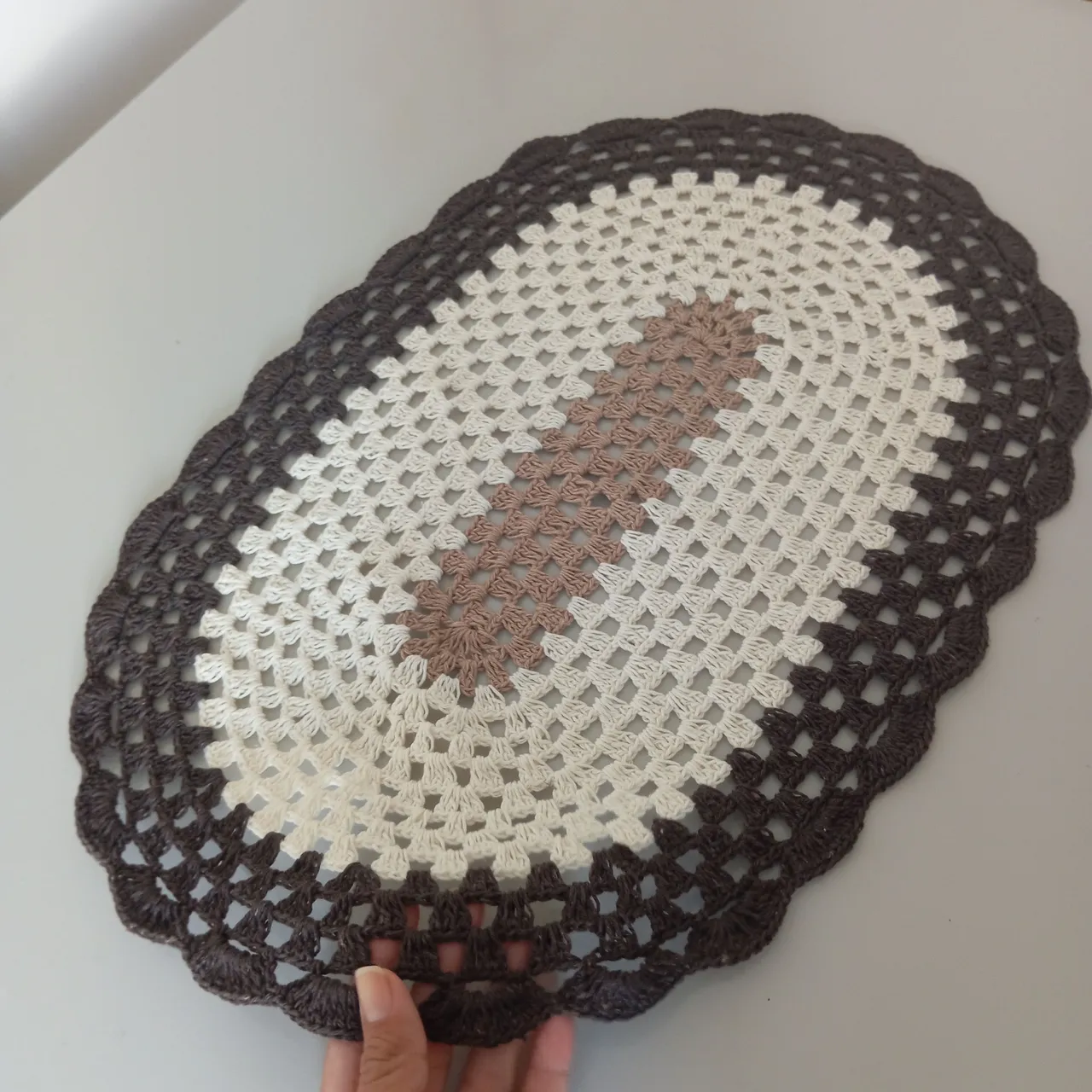 Tapete Oval de Crochê