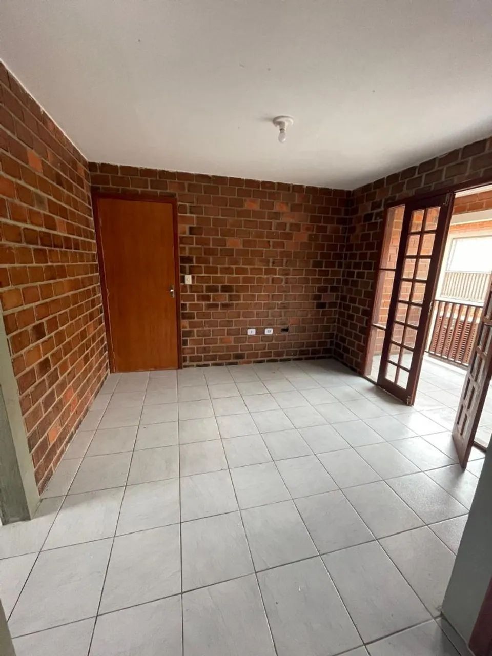 Alugo apartamento - 2 quartos, contrato anual - Foto 2