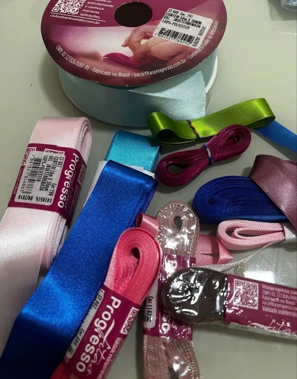 Fitas cetim, laços. Material artesanato e detalhes decoração - Foto 3