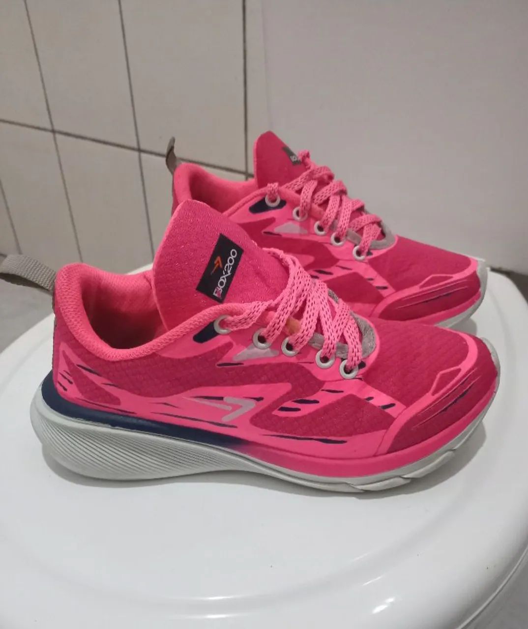 Tênis Box 200 Num 35 Lindo/ Usado/ Ótimo estado - Foto 3