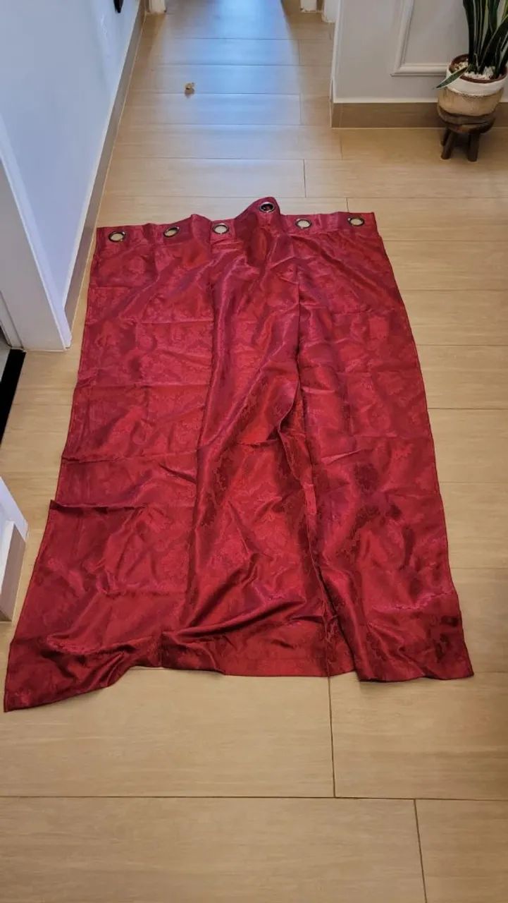 Cortina de tecido vermelho para sala ou quarto