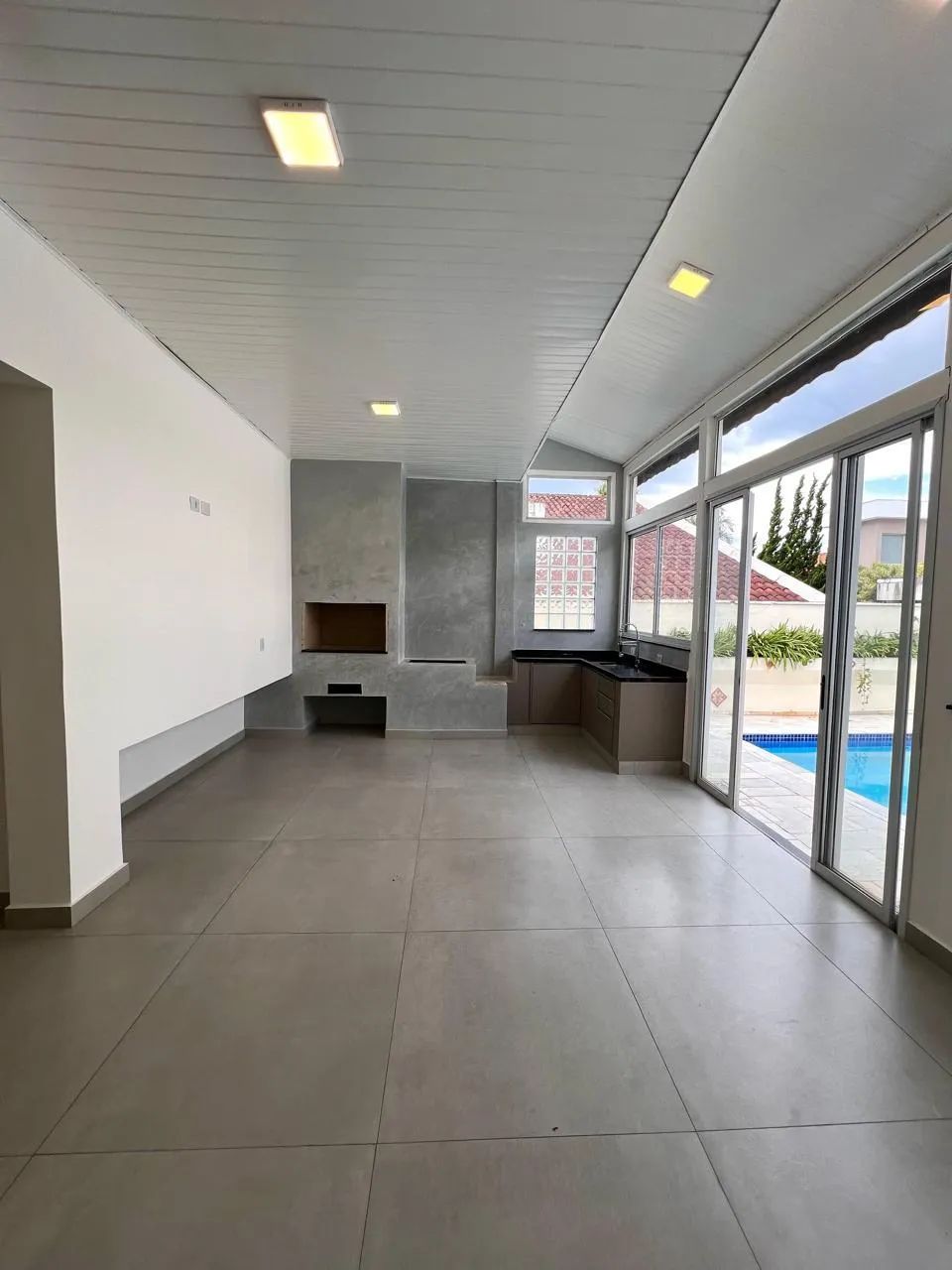 Casa à venda e para alugar em Barueri, Aldeia da Serra, com 4 quartos, com 322 m² - Foto 2