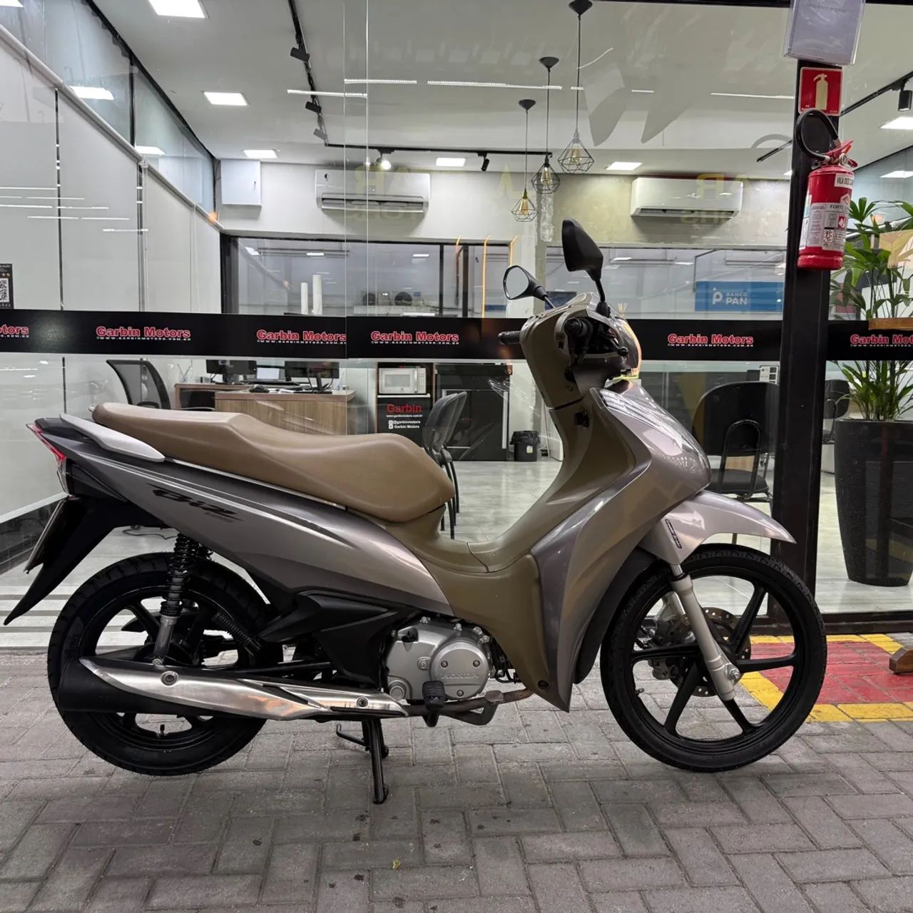 Honda biz 125 2019 com 33.000km - Foto 4