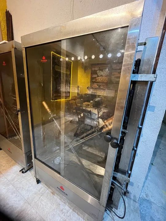 Vendo 2 frangueira usada só 1 ano só ,vendo cada uma 3500,00 - Foto 3