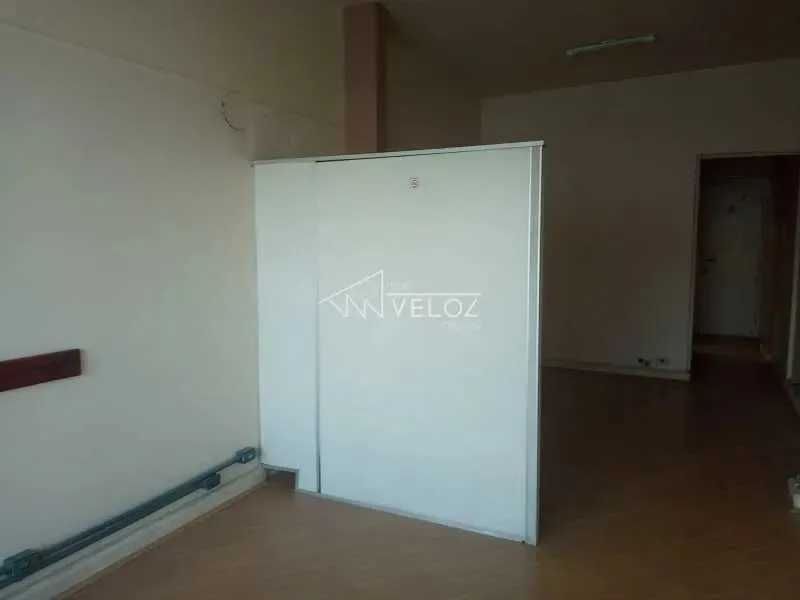Sala-À VENDA-Centro-Rio de Janeiro-RJ