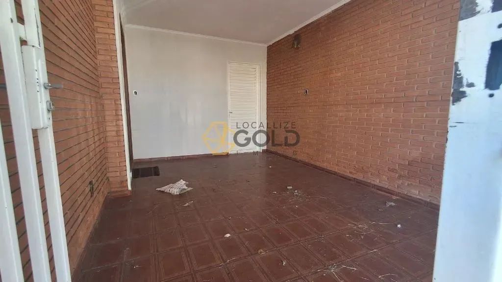 Casa com 2 Quartos, Área de serviço, e churrasqueira no Centro. - Foto 2
